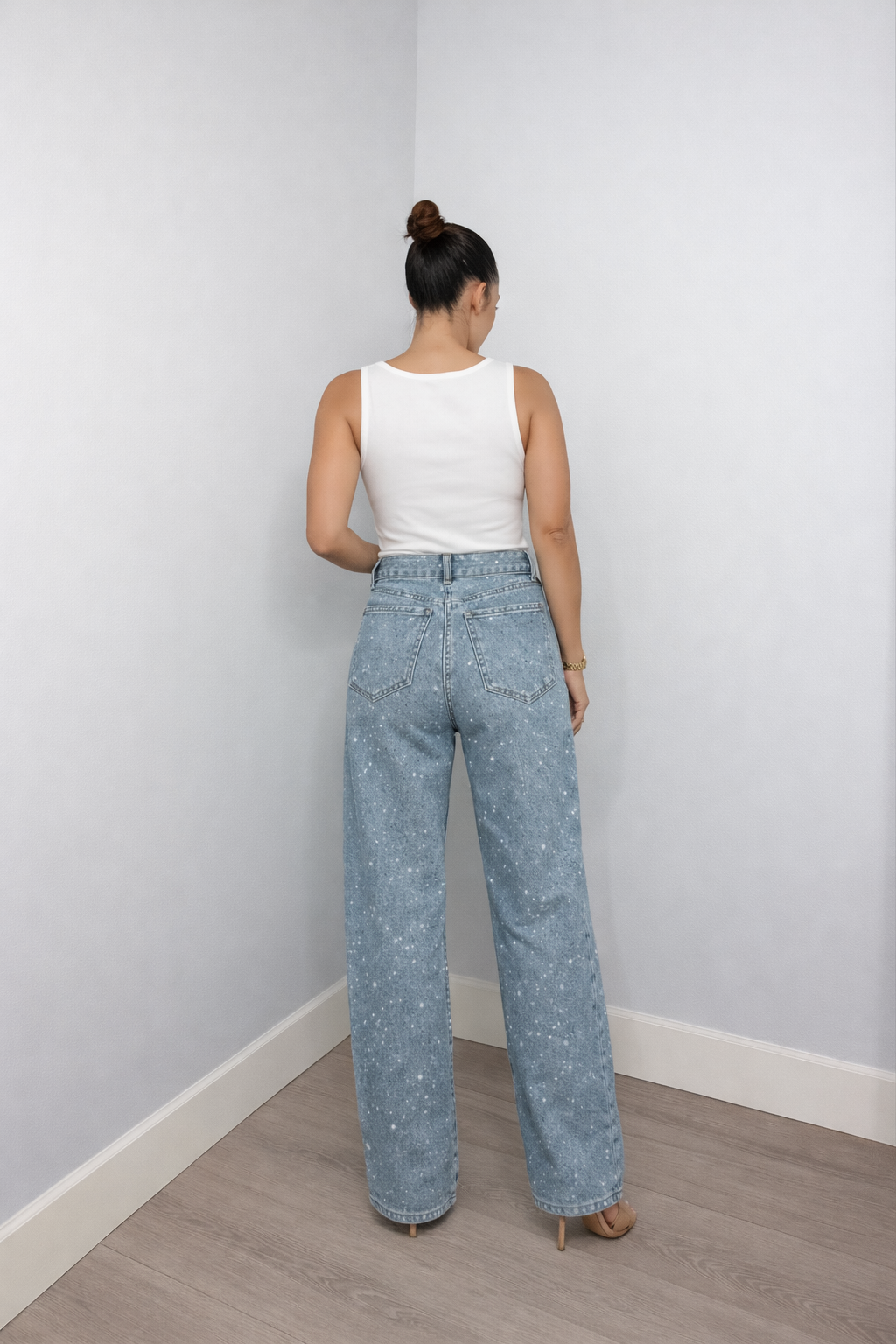 Women's High-Waisted Straight-Leg Jeans - Sparkle Detail