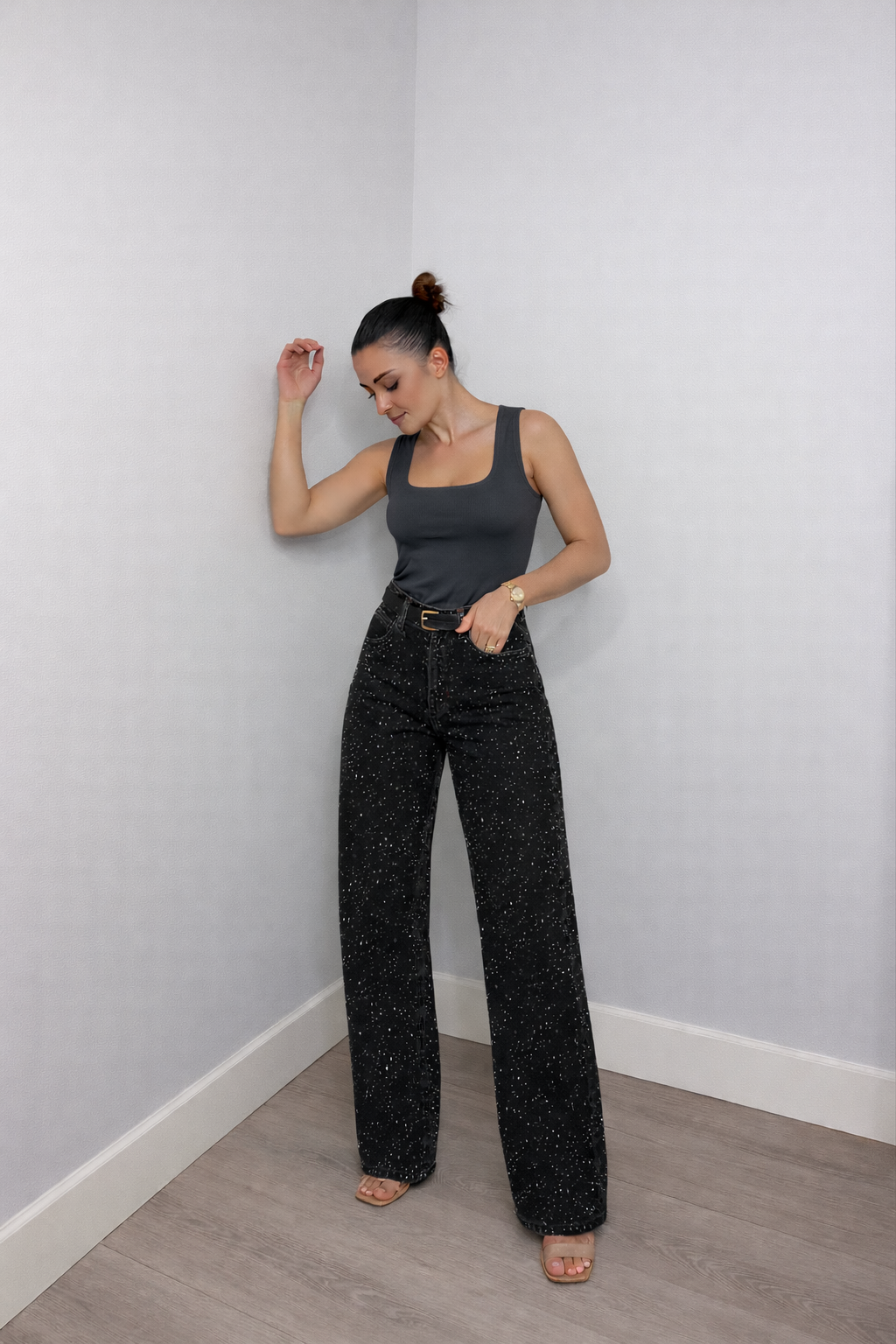 Women's High-Waisted Straight-Leg Jeans - Sparkle Detail