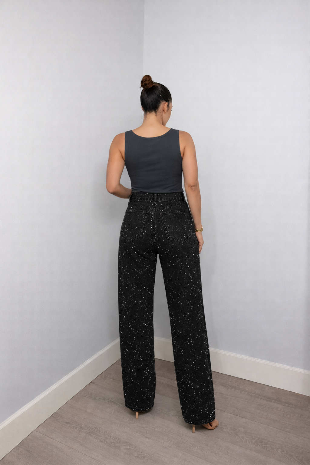 Women's High-Waisted Straight-Leg Jeans - Sparkle Detail