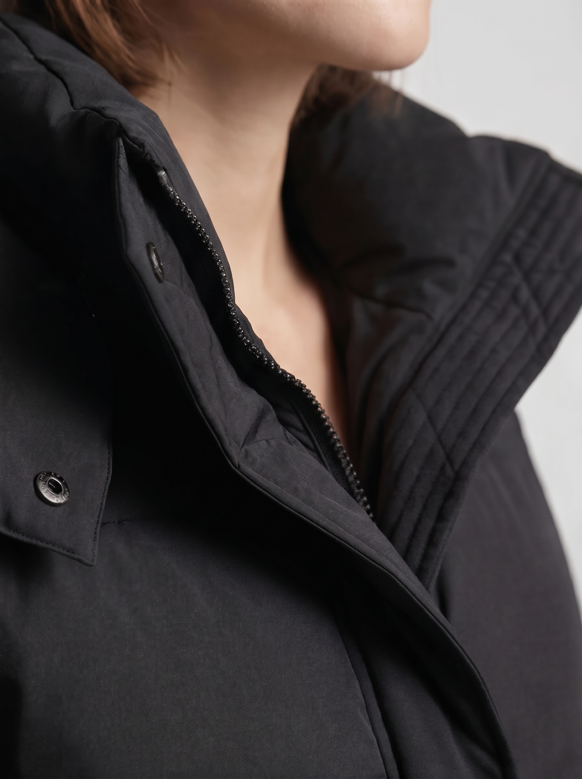 Women's Cropped Puffer Jacket – Funnel Neck  Drawstring Hem